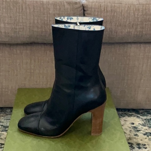 Gucci Hills Logo Bootie - Picture 4 of 6